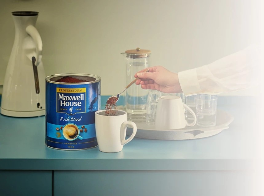 café moulu ans une cafetière