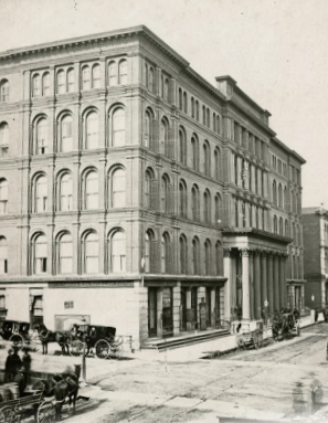 une vieille photo de l’hôtel maxwell house